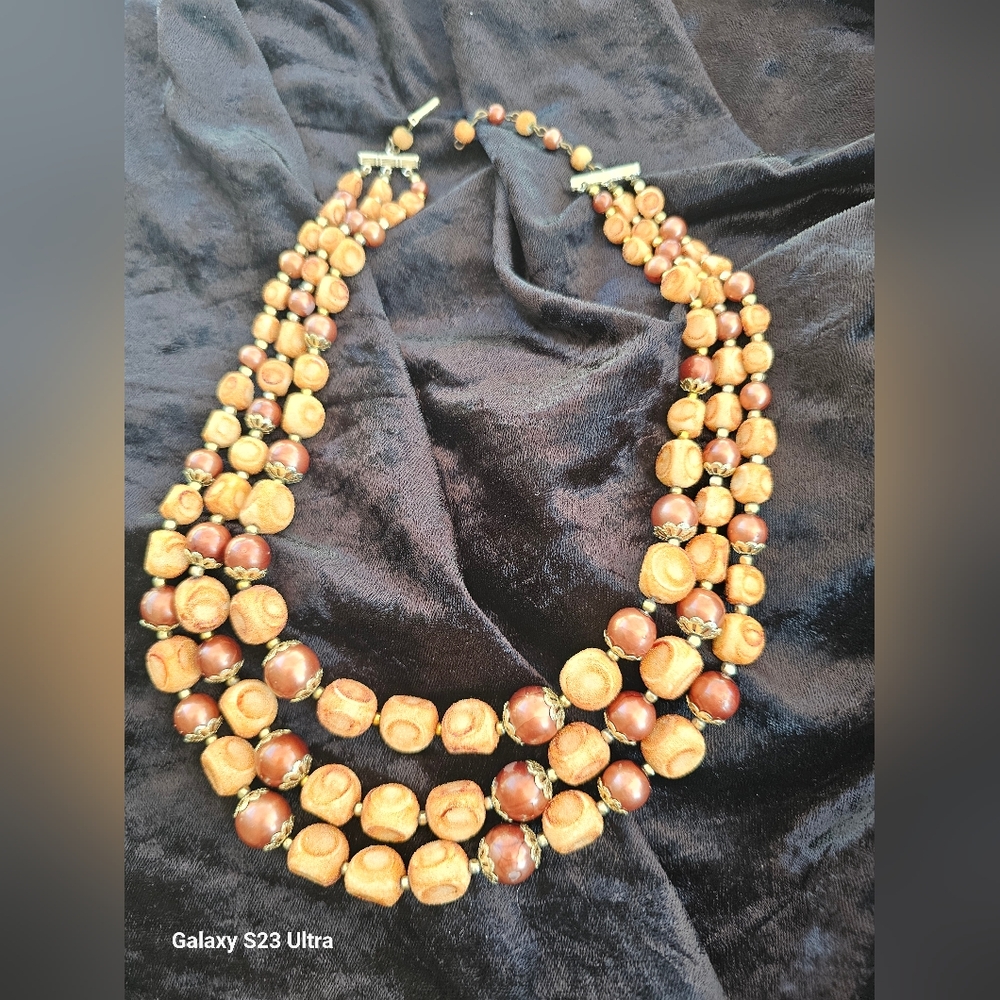 Vintage Necklace Signed Hong Kong